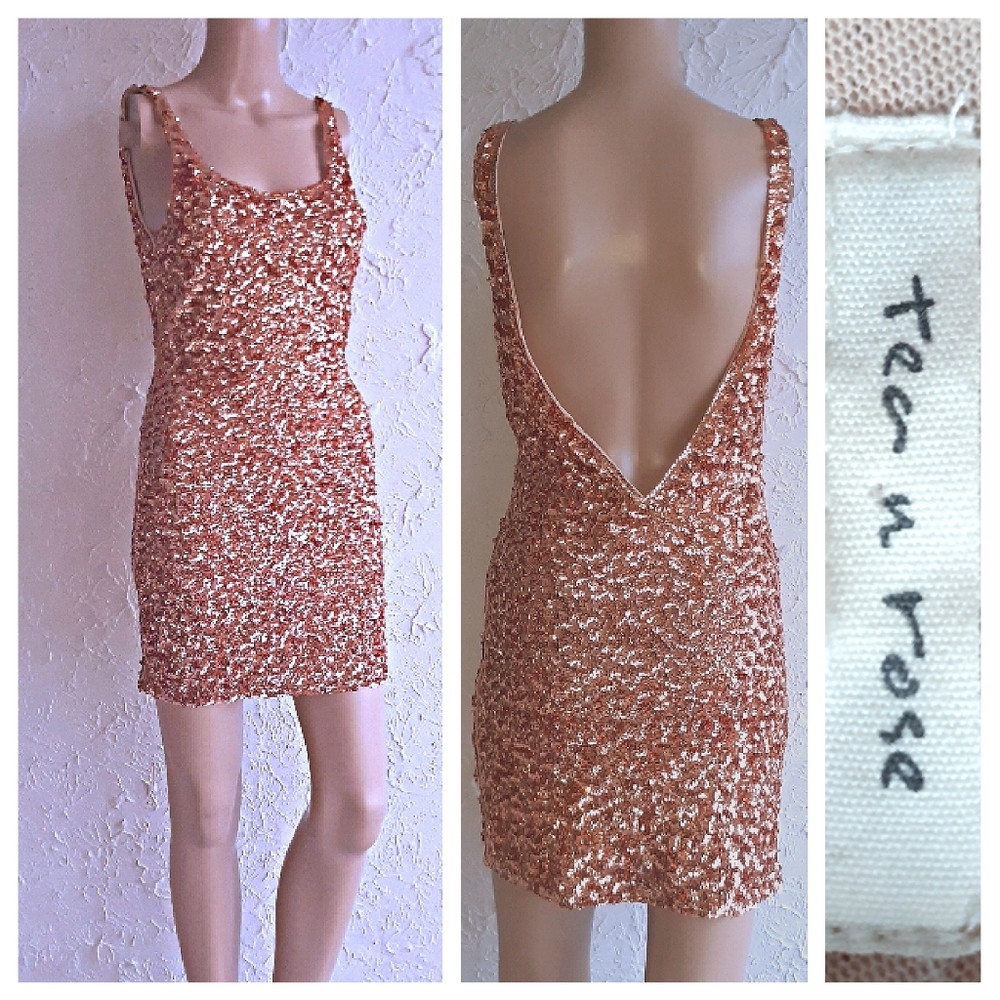 NWOT - Tea n Rose Gold Sequined  Bodycon Dress